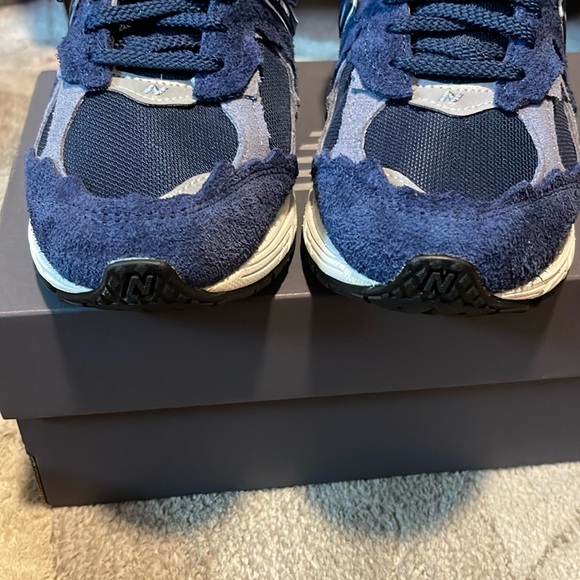 New Balance 2002R - Picture 4 of 11